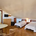 Blue Spot Pensionat 3*