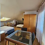 Blue Spot Gæstehus 3*